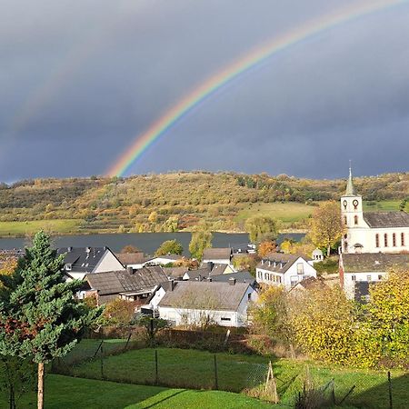 Haus Mit Idyllischem Seeblick Schalkenmehren Exterior foto